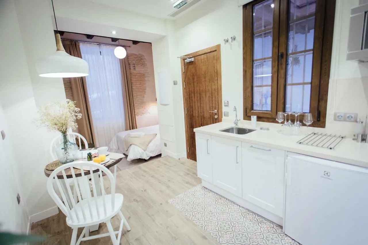 One&Lux Byron Suites Seville Apartment
