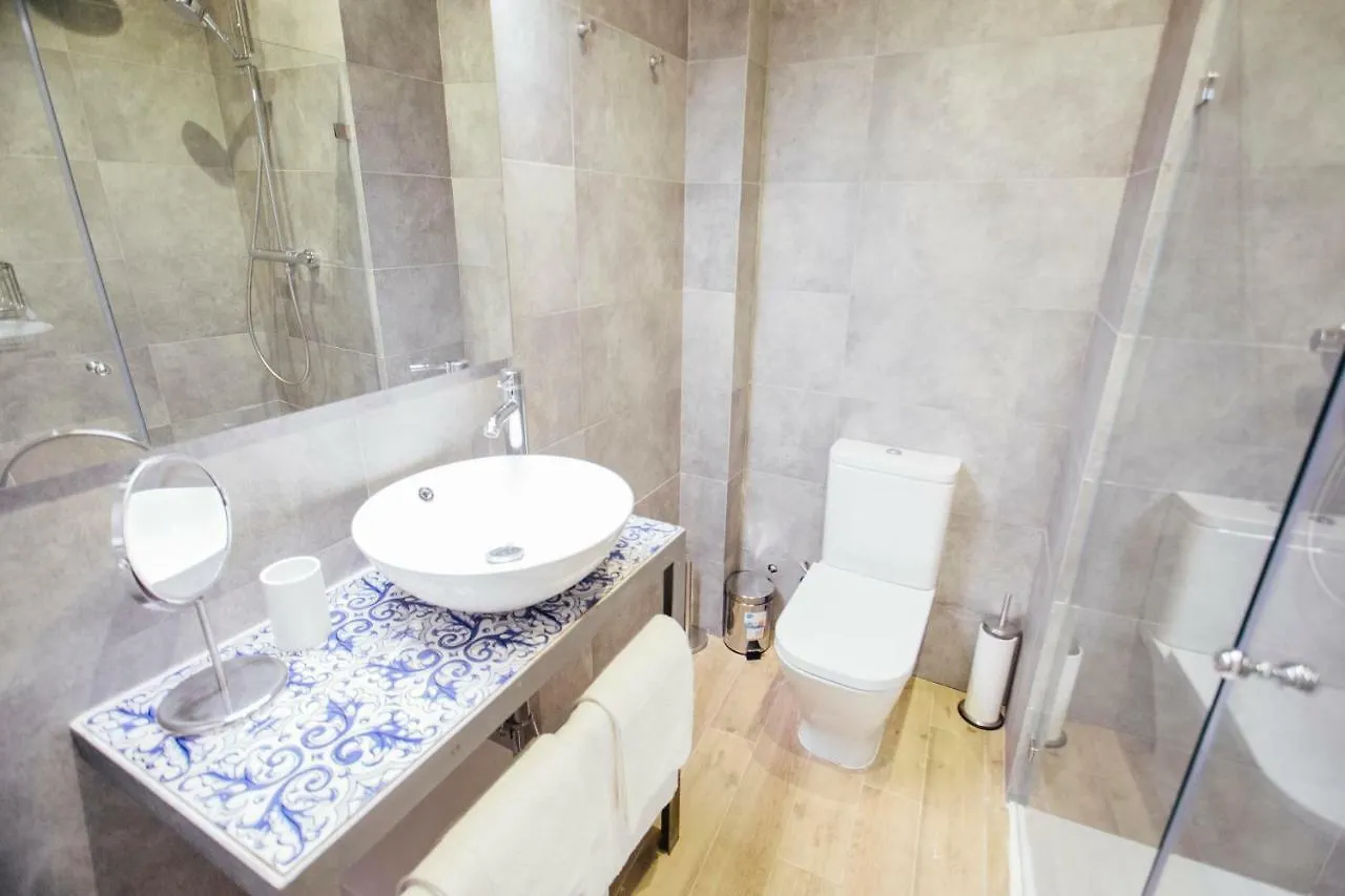 O&L Byron Suites 0*, إشبيلية