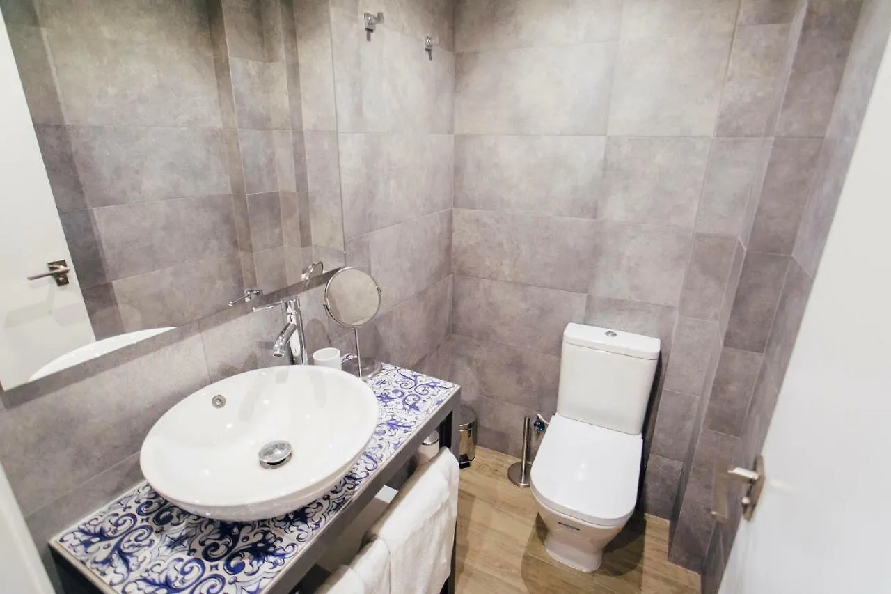 Apartment One&Lux Byron Suites Seville Spain