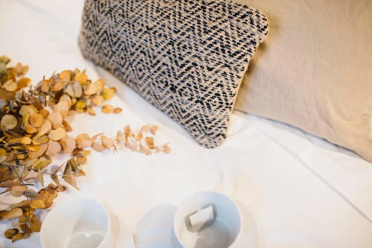 One&Lux Byron Suites Seville