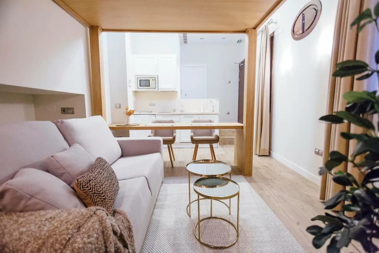 One&Lux Byron Suites Sewilla Apartament