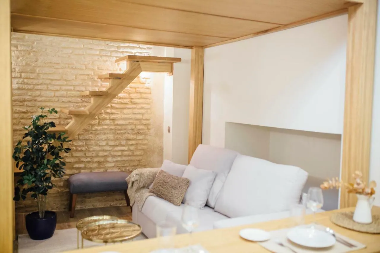 One&Lux Byron Suites Sewilla 0*,